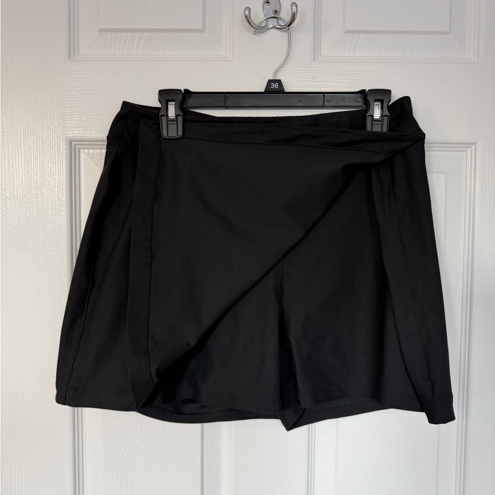 Outdoor Voices Skort, Size L - Picture 2 of 4